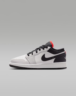 Air Jordan 1 Low Big Kids' Shoes. Nike.com